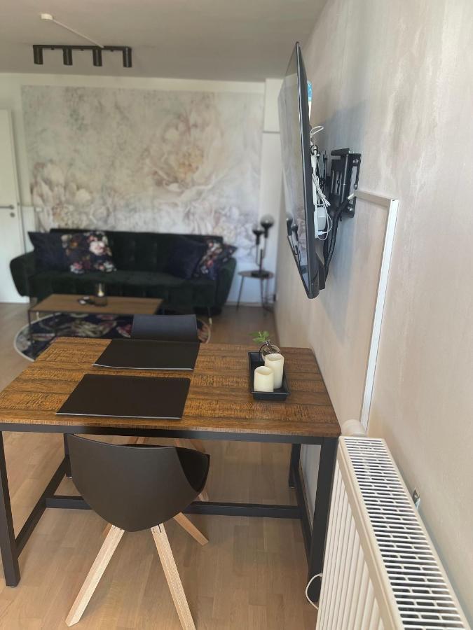 Greenleaf Lappersdorf - Terrasse - A93 Anbindung - Netflix - Stadtnah Exterior photo